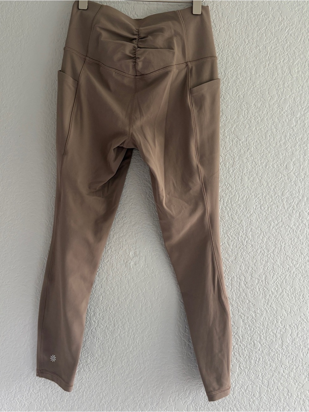 Athleta Taupe Salutation Stash Cinch 7/8 Leggings - Picture 7 of 7